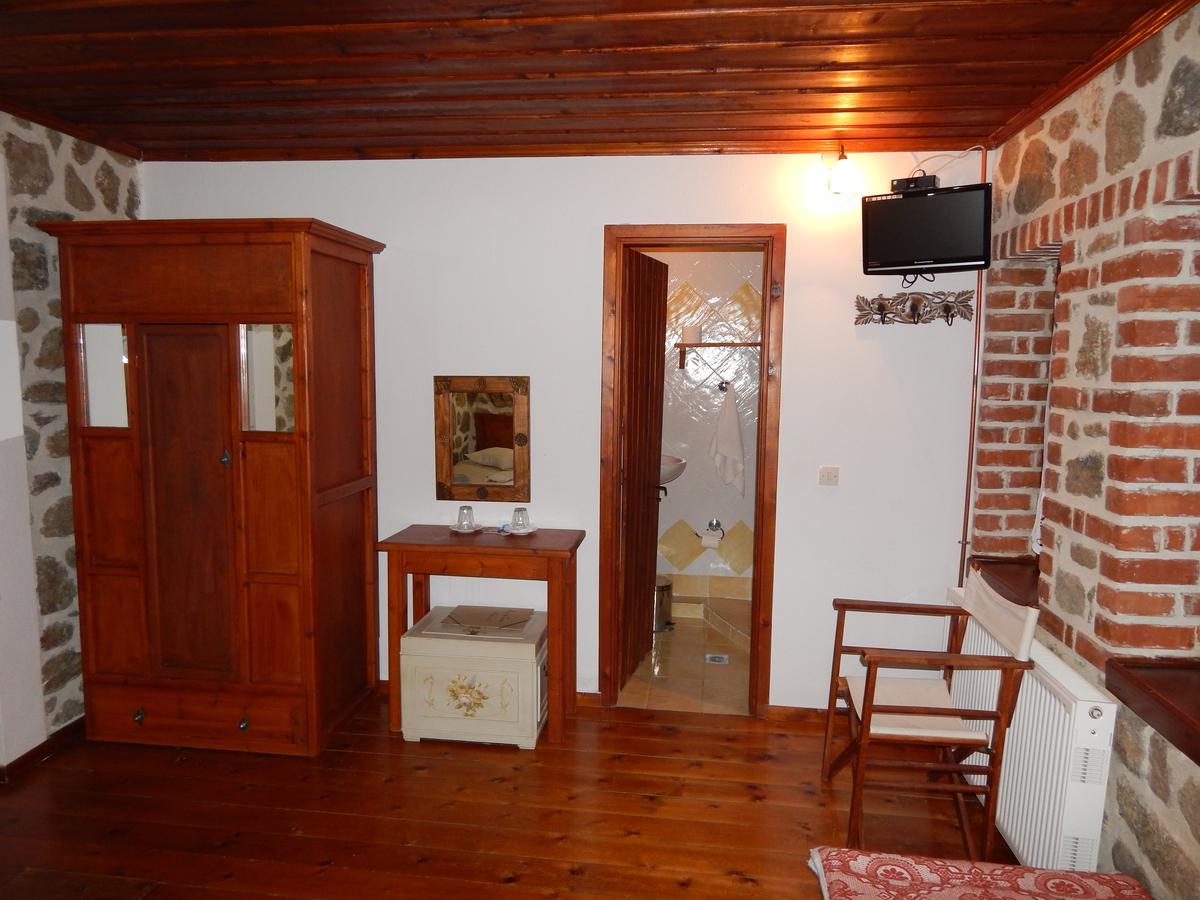 Ξενώνας Αριάδνη - Guesthouse Ariadni Lemos Exterior photo